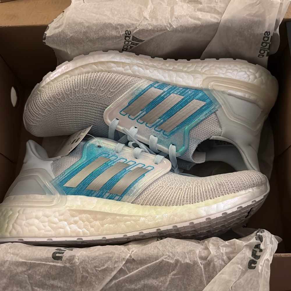 Womens Adidas Ultraboost